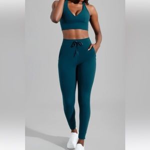 BuffBunny Jewel Jogger in Secret Garden Dark Teal